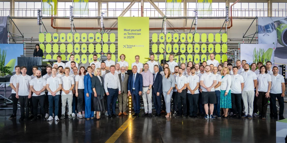 Jaunā Tehniskā akadēmija papildinās jau esošo airBaltic Training mācību programmu klāstu, kas iekļauj Pilotu akadēmiju, tehniskās apkopes apmācības, lidojumu apkalpes apmācības, salona apkalpes apmācības, virszemes personāla apmācības, instruktoru apmācības un citas.