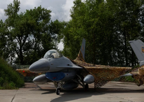 Украинский истребитель F-16.