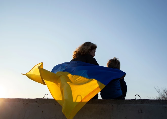 Saldus novads Ukrainai ziedos autobusu, ugunsdzēsēju automašīnu un datorus