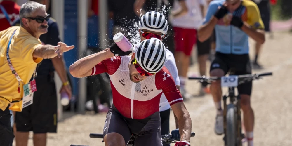 Blūms zaudēja Parīzes olimpisko spēļu vicečempionam 26 sekundes.