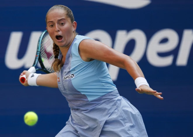 Ostapenko ar Kičenoku pārliecinoši uzvar ASV atklātā čempionāta otrās kārtas spēlē