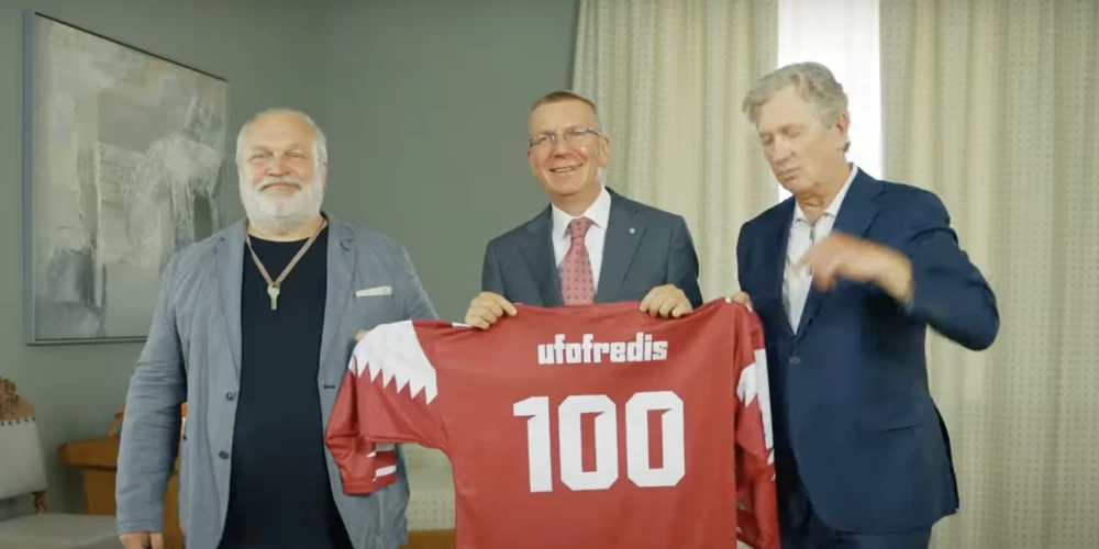 Fredis un Ufo ir atpakaļ.