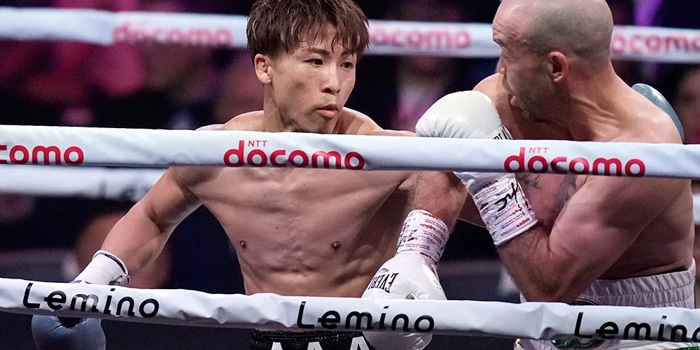 31 gadu vecais Inoue (pa kreisi), kuram 28 cīņās profesionāļa karjerā ir 28  uzvaras, bija favorīts cīņā ar Doheniju.