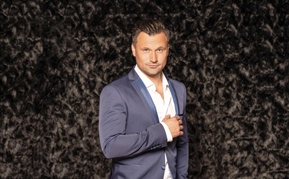 "Esi drosmīgs, atsaucies!" - Andris Bulis meklē cilvēku, kas žurnālam klāstījis par viņa privāto dzīvi