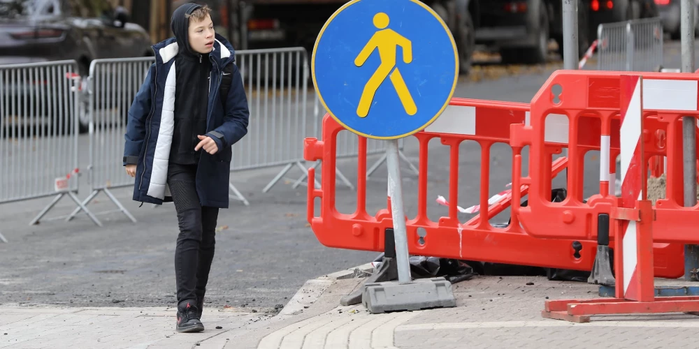 No otrdienas, 10. septembra, satiksmei slēgs Mežciema ielu pie Hipokrāta ielas.