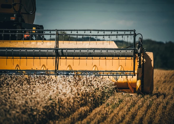 Lietuvas "Linas Agro" plāno pirkt Latvijas graudu tirgotāju "Elagro Trade"