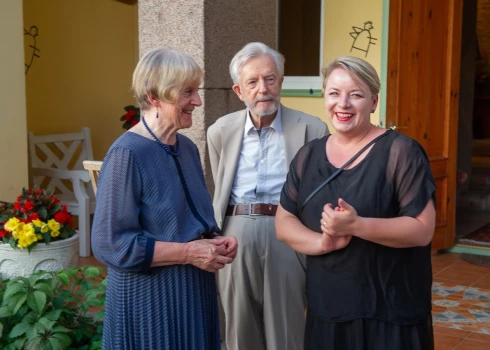 7. septembrī Mazajā Mežotnes pilī pulcējās mūzikas mīļotāji, lai izbaudītu pianista Georgija Osokina solokoncertu.