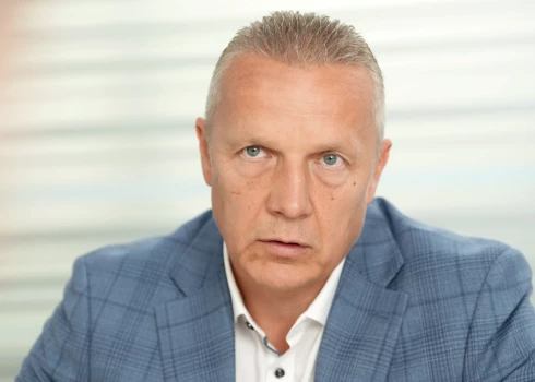 Valsts kases pārvaldnieks Kaspars Āboliņš.