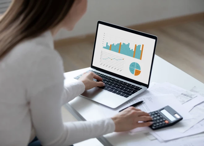 Finanšu ministrija ievieš "Algas kalkulatoru" 2025. gada nodokļu izmaiņu aprēķinam