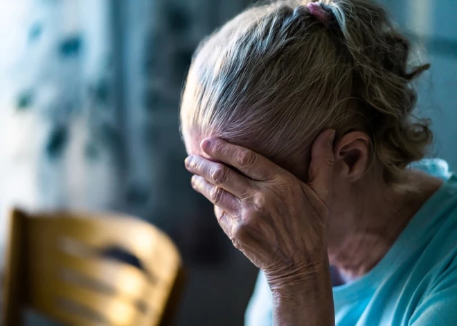 "Я растерялся... Эта женщина не бомж..." Писатель потрясен просьбой соседки о помощи