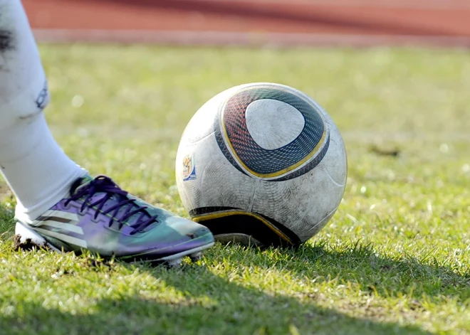 Ķīnā par futbola spēļu ietekmēšanu uz mūžu diskvalificēti 43 cilvēki, tostarp bijušie izlases spēlētāji