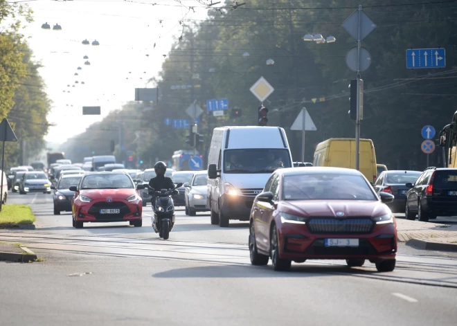 Baltkrievijā reģistrētie auto būs jāizved no valsts vai jāpārreģistrē dalībai ceļu satiksmē Latvijā