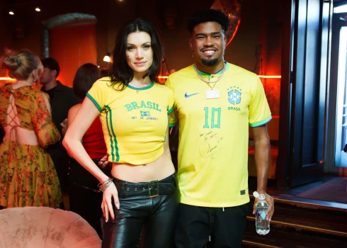 Raidījumu vadīs populārie satura veidotāji Felipe un Beta Beidz.