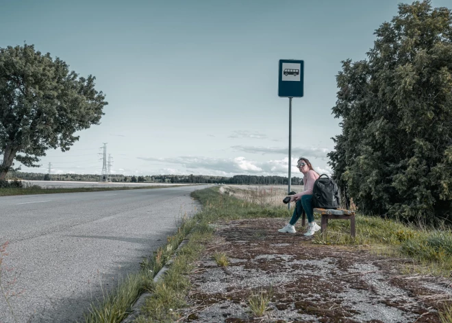 Pietura tur, kur vajadzīgs: Satiksmes ministrija rosina izmaiņas reģionālo autobusu pieturvietās 