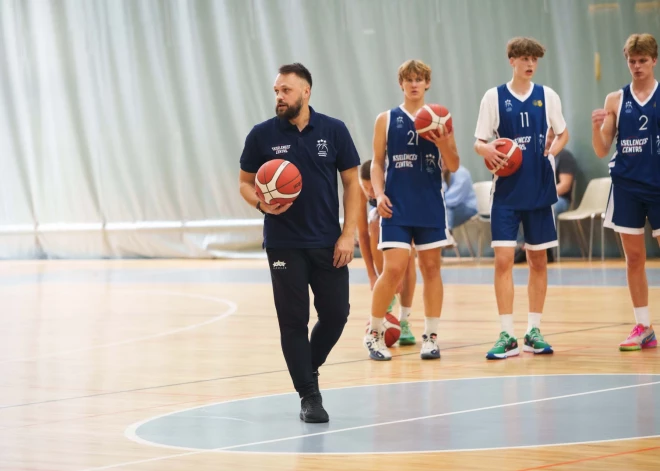 Latvijas Basketbola savienība (LBS) prezentējusi savu jaunizveidoto "Ekselences centra" programmu, kas sevī ietver ne vien jauno basketbolistu sagatavošanu augstākajām sporta prasībām, bet arī jauniešu vispusīgu attīstību duālai karjerai.