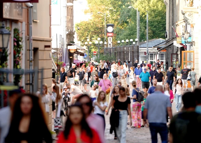 Tūrisms atdzīvojas: jūlijā Latvijas tūristu mītnēs apkalpoti par 7,2% vairāk ārvalstu un vietējo viesu nekā pērn