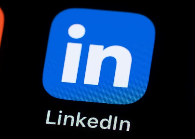 Čehijas Drošības dienests brīdina par Ķīnas aģentu darbībām "LinkedIn" tīklā