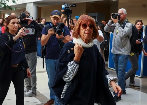 Daudziem Žizele Peliko ir kļuvusi par simbolu cīņai pret seksuālo vardarbību Francijā.