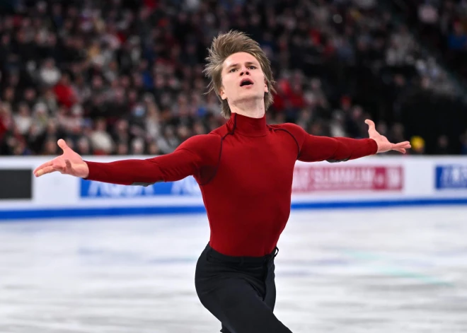 VIDEO: Deniss Vasiļjevs līderis pēc īsās programmas spēcīgajās  "Nebelhorn Trophy" sacensībās