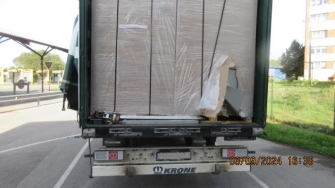 Saskaņā ar dokumentiem kravā bija jābūt elektriskajiem sildītājiem.