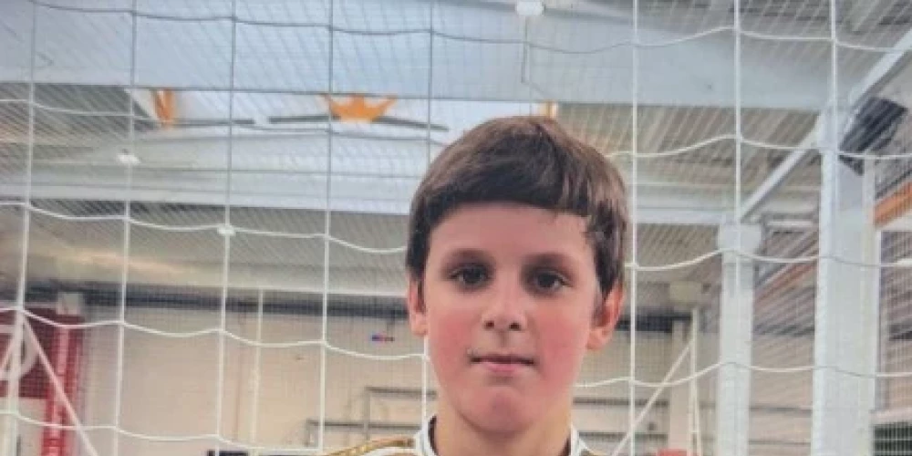 Policija lūdz palīdzību zēna meklēšanā.