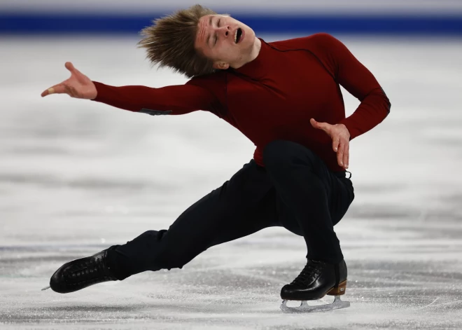 VIDEO: Deniss Vasiļjevs prestižajās "Nebelhorn Trophy" izcīna augsto trešo vietu