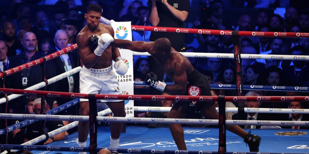 Dubuā pārliecinoši dominē Vemblijā un aizsūta Džošuā iespaidīgā nokautā.