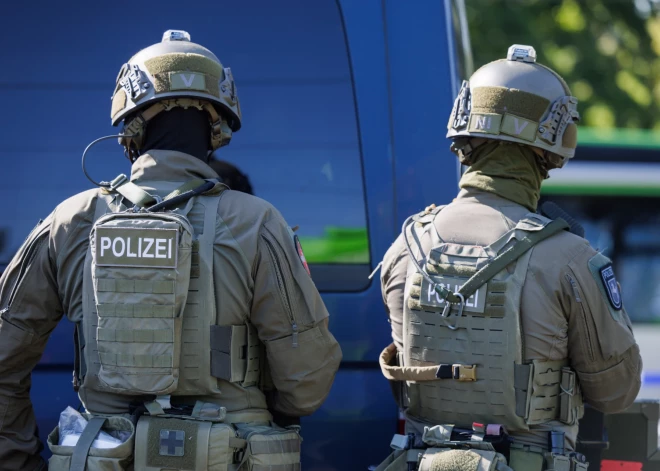 Aizdomās par cilvēku kontrabandu Vācijā veic kratīšanu vairākos īpašumos