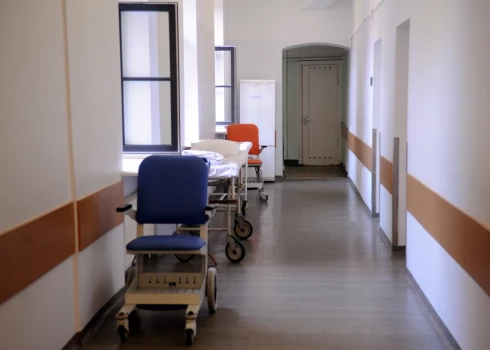 Slimnīcas gaitenis.