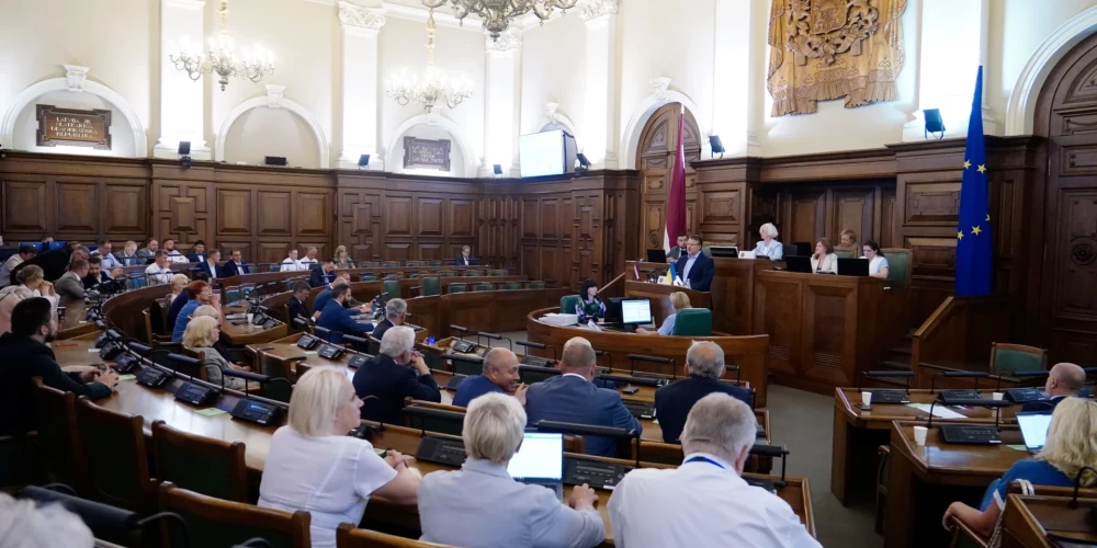 Līdz šim kriminālatbildība iestājās, ja politiskā partija vai politisko partiju finansēja 50 minimālo mēnešalgu apmērā.