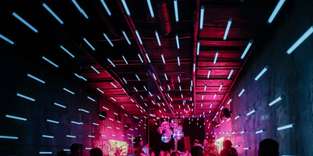 Vīrietis skolas salidojuma laikā 2017. gadā sašāva divus vīriešus.