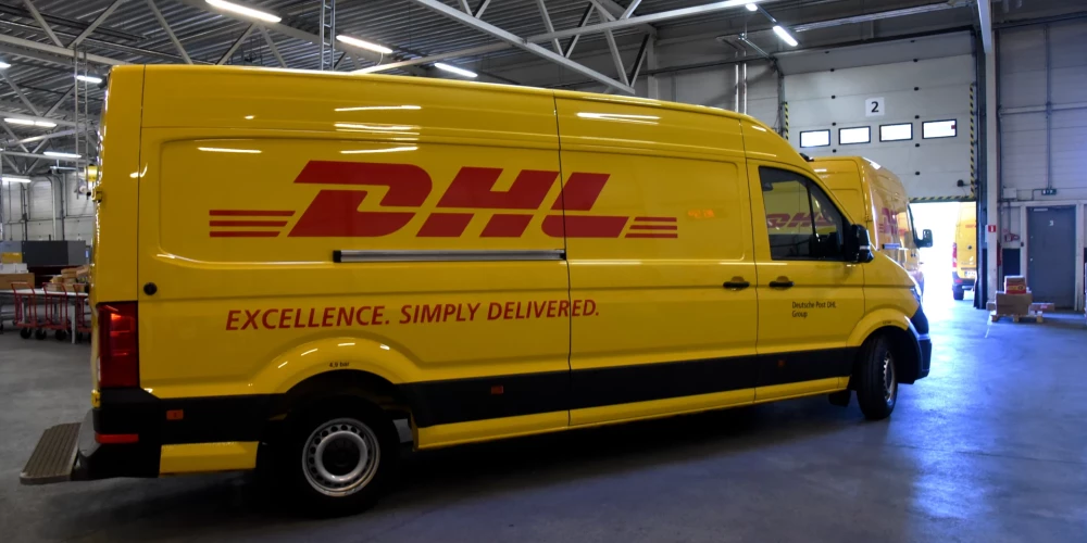 "DHL Express" pakalpojuma cenas Latvijā no nākamā gada palielināsies par vidēji 4,9%.