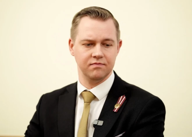 ZZS politiķis skeptisks par bērnu kopšanas atvaļinājuma saīsināšanu