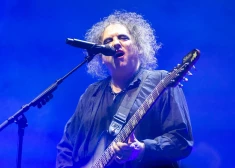 "The Cure" pēc 16 gadu pauzes laiž klajā jaunu dziesmu "Alone". Drīz vien būs arī jauns albums