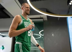 Kristaps Porziņģis Bostonas "Celtics" mediju dienas laikā.