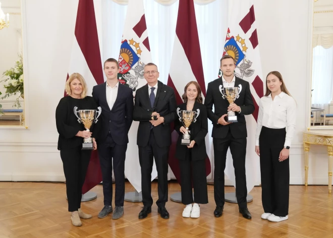 “Valsts prezidenta balvas vieglatlētikā 2024” laureātu apbalvošana.