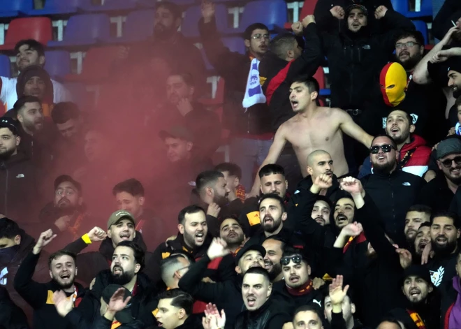 "Galatasaray" fanu izdarības Rīgā, vecmāmiņas dopinga sāga un nozīmīgi jaunumi Šūmahera dzīvē. Aizvadītā nedēļa sportā