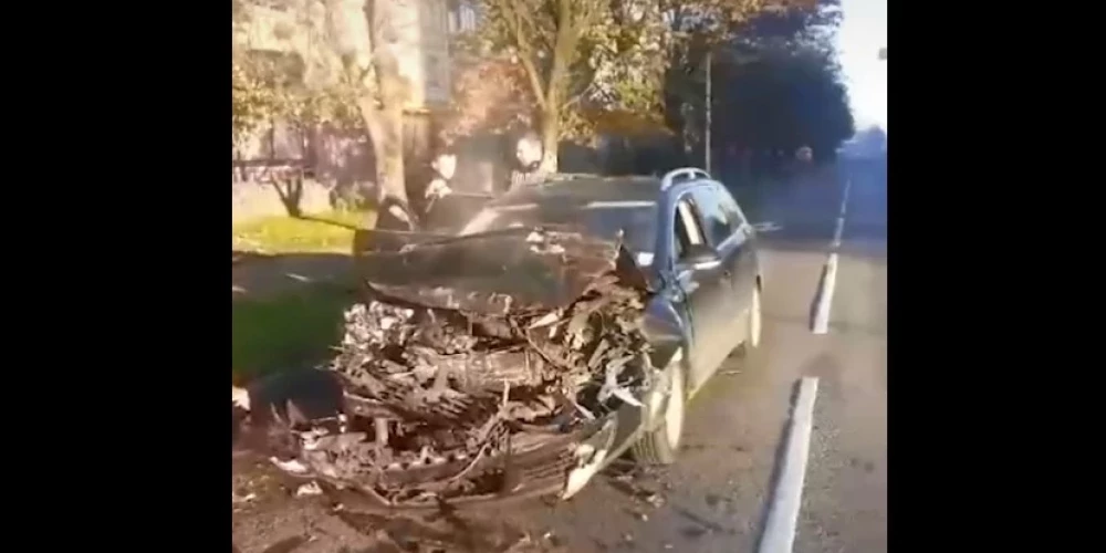 В пострадавшем автомобиле находились четыре человека.