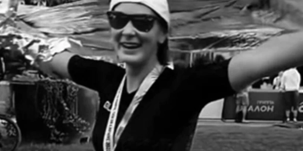 Bojā gājusī triatloniste Jeļena Smirnova (ekrānuzņēmums no "X")