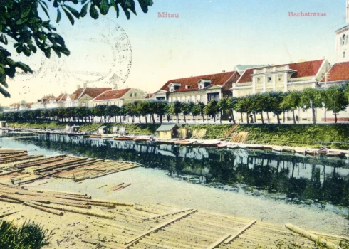 Jelgava, kāda tā bija pirms bombardēšanas, saglabājusies tikai senās atklātnēs un fotogrāfijās.