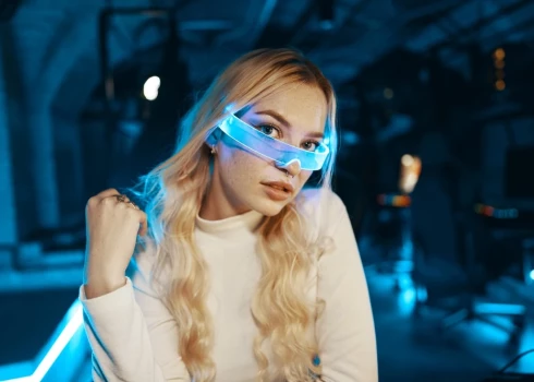 Viens no biežākajiem raižu iemesliem attiecībā uz mākslīgo intelektu ir mūžīgā neziņa – kas notiks tālāk? Vai tas tiešām pārņems lielāko daļu profesiju un daudzi amati izzudīs?