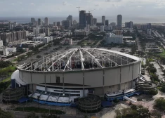 Sapostītais "Tropicana Field" stadions pēc "Miltona" ārdīšanās