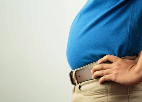 Lai varētu pretendēt uz ārstēšanu pilotprojektā, nepieciešams ģimenes ārsta, endokrinologa vai cita speciālista nosūtījums