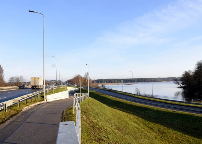 Ziemas sezonā nedrīkstēs braukt ātrāk par 90 km/h, Siguldas šosejas posmā labos braukšanas apstākļos – 100 km/h