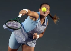 Ostapenko WTA rangā noslīd uz 15. vietu