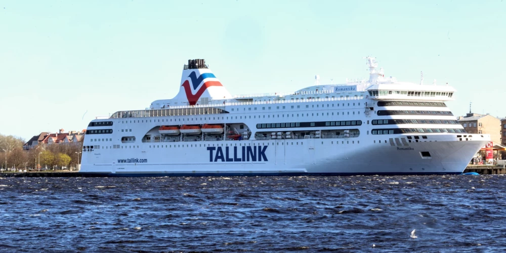 Prāmis "Tallink" Rīgas Pasažieru ostā.