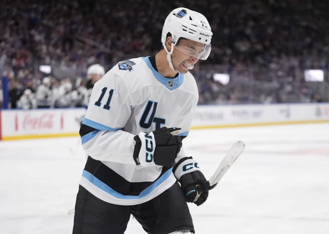 Par NHL pirmās nedēļas spožāko zvaigzni atzīts Jūtas kluba uzbrucējs Dilans Ganters