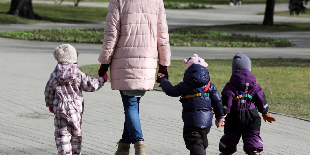 Latvijā šogad astoņos mēnešos reģistrēti 8600 jaundzimušo.