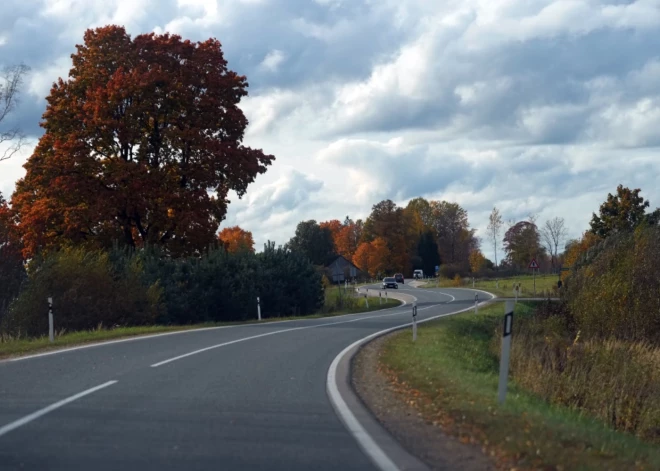 Trešdien nokrišņi mitēsies un vējš pierims