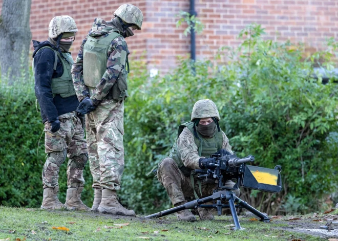 Zviedrija plāno palielināt valsts armiju 